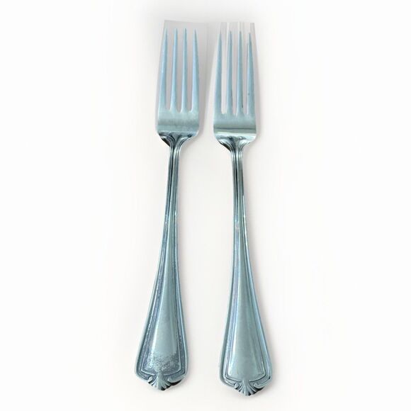 Reed & Barton Lot of 2 Stainless Dinner Forks 8 1/8" Discontinued - Picture 1 of 11